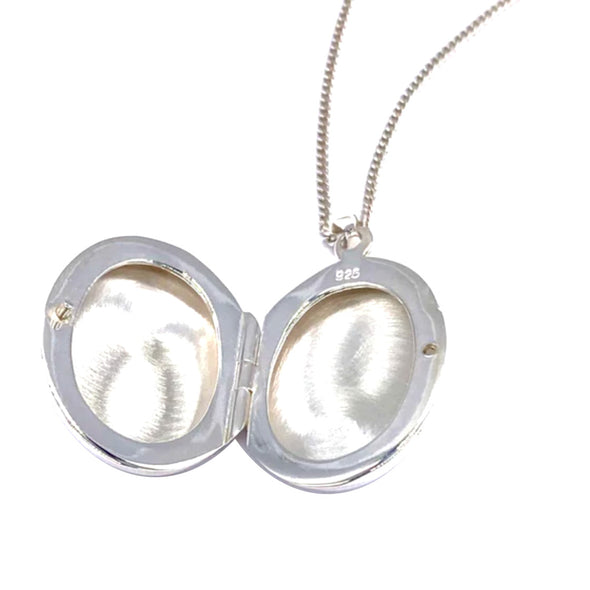 Sterling Silver Locket Necklace for Women - 2 Photo Locket - 27mm x 20mm Oval Locket with 18" Silver Chain & Jewellery Gift Box