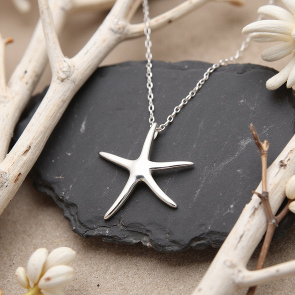 Sterling Silver Starfish Pendant Necklace with 18" Silver Chain & Jewellery Gift Box