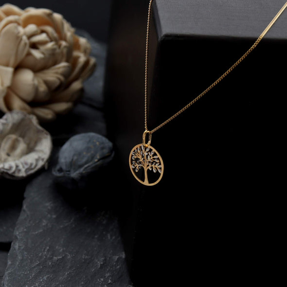 9ct Gold Tree of Life Pendant Necklace with 18" Chain and Jewellery Gift Box. Great gift for a woman on Christmas or as a Birthday Present