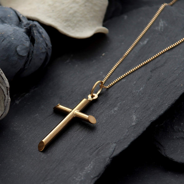 9ct Gold Cross Pendant Necklace With 18" Gold Chain
