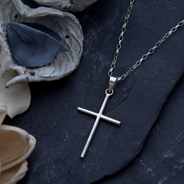 Sterling Silver Cross Pendant Necklace With 18" Chain and Jewellery Gift Box